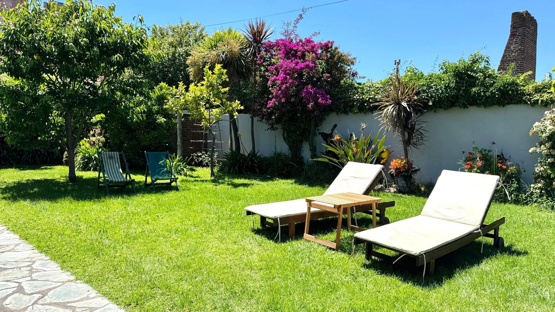 Casa Roble con Parrilla y Jardín | Necochea