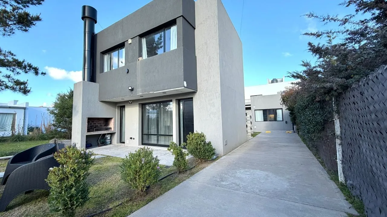 Casita con Parrilla | Zona Parque - miniatura 15