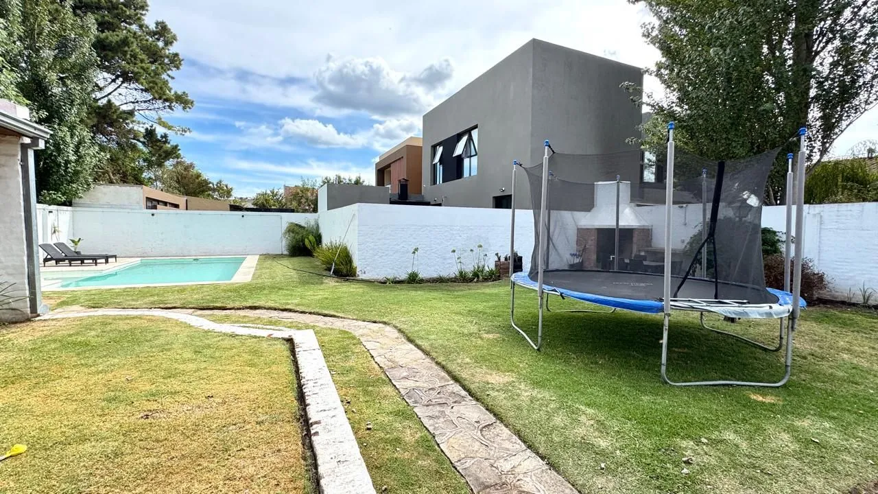 Casa Magnolia Pileta, Parrilla y Quincho | Zona Parque - miniatura 16