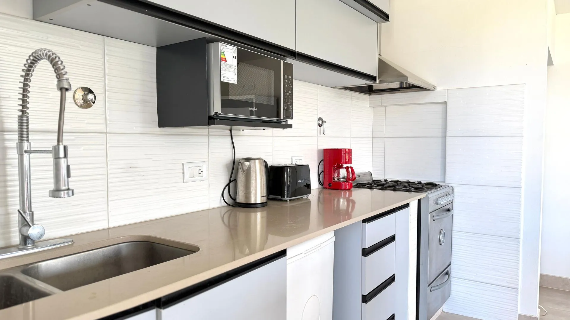 Refugio Los Troncos | Loft con Parrilla Zona Parque - miniatura 6