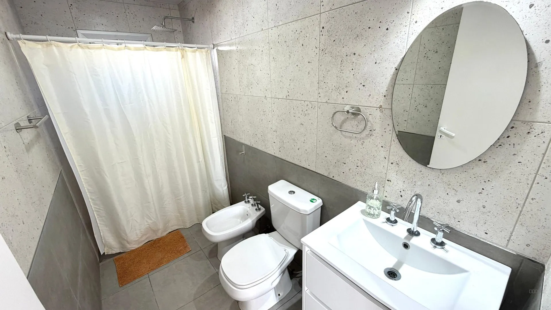 Refugio Los Troncos | Loft con Parrilla Zona Parque - miniatura 8