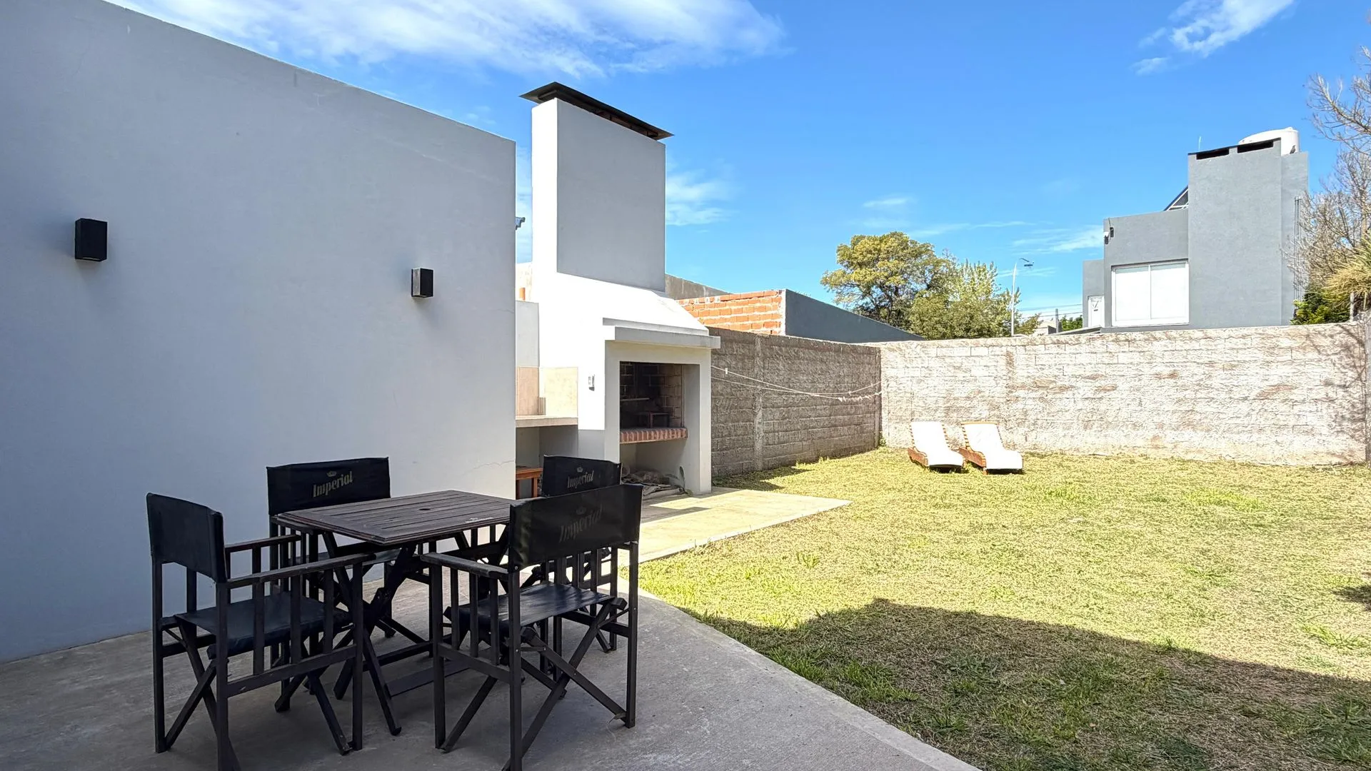 Refugio Los Troncos | Loft con Parrilla Zona Parque - miniatura 2