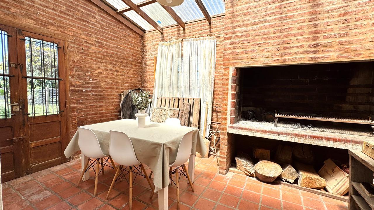 Importante Casa Estilo Campo | Jardín y Parrilla - miniatura 10